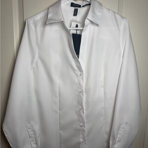 NWT Jones New York Easy Care White Button Down Clean Girl Blouse Sz M Minimalist